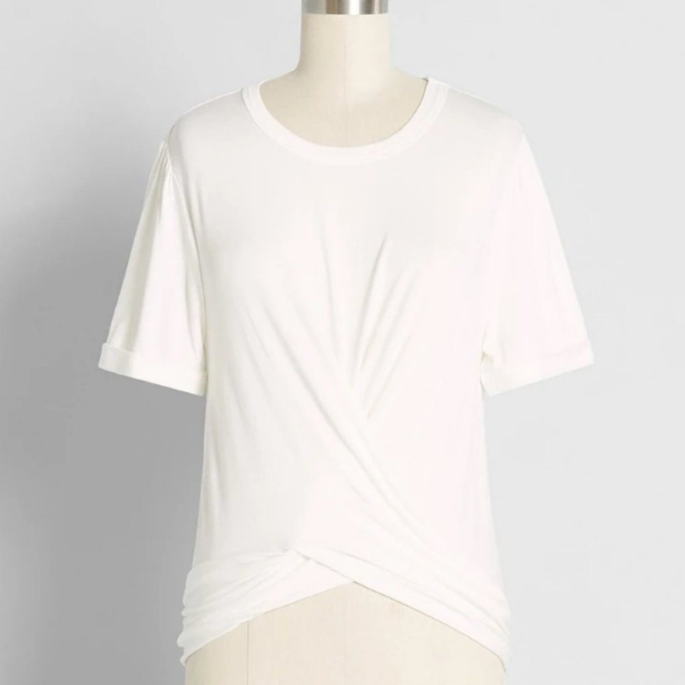 NIP Modcloth Twist of Fun Knit Top White Sold out in L